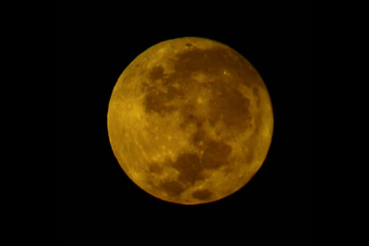 Full Long Nights Moon dari Aceh, 22 Desember 2018. (Foto Breedie/Taufik Rifai)