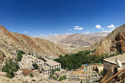 Lanskap di Karu, Leh District, Kashmir India. Foto 3 Agustus 2018 oleh Arief Maulana.