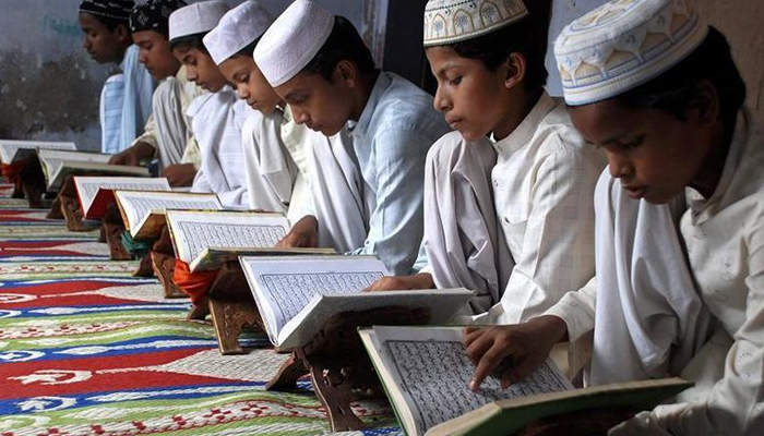 Siswa di sebuah madrasah di India.@geo.tv