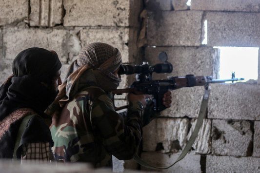 Sniper beraksi di Taiz, 2016. (©AFP/arabnews)