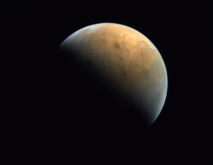 Penampakan Mars yang dijepret Al Amal.@Twitter