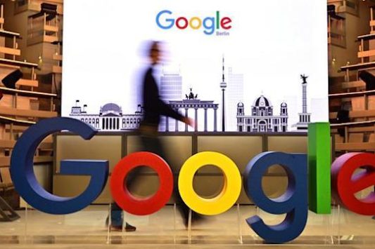 Logo Google di kantor cabang di Jerman. ©YAHOO